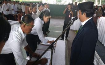 Pelantikan dan Pembekalan Pengawas Tempat Pemungutan Suara (PTPS) se-Kabupaten Tabanan Dalam Rangka Pemilihan Gubernur dan Wakil Gubernur Tahun 2018