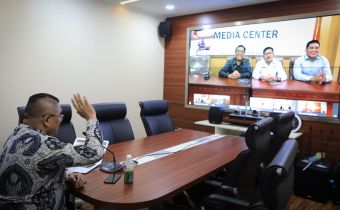 Bawaslu RI melakukan Video Conference dengan Bawaslu Provinsi Bali