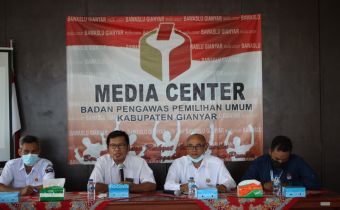 Terbatasnya Kewenangan Bawaslu Dalam Menindak Pelanggaran APK, Rudia : Bawaslu Perlu Diberikan Otoritas Lebih Untuk Lakukan Eksekusi