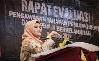 Hadiri Rapat Evaluasi Pemutakhiran DPB, Lolly Minta Jajarannya Untuk Utamakan Pencegahan