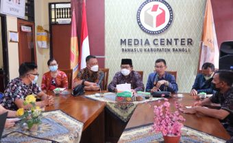 Penuhi Kebutuhan Informasi Publik, Bawaslu Wajib Gunakan Koridor Hukum Yang Tepat