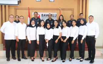 Serahkan CPNS Secara Simbolis, Adinatha Ingatkan Core Value ASN BerAHLAK