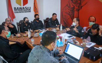 Bawaslu Bali Monitoring Bawaslu Badung Guna Mewujudkan Zona Integritas Wilayah Bebas Korupsi (WBK) dan Wilayah Birokrasi Bersih Melayani (WBBM)