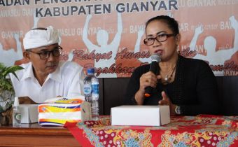 Kuatkan Kesiapan Jajaran, Ariyani Dan Adinatha Sambangi Bawaslu Gianyar