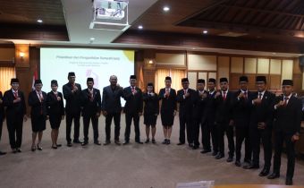 Usai Dilantik, 18 Anggota Panwaslu Kecamatan se-Badung Diharapkan Mampu Tegakkan Prinsip Penyelenggaraan Pemilu