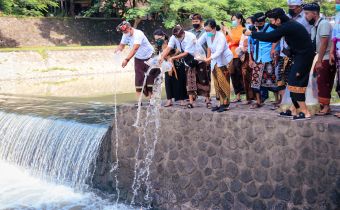 Rahina Tumpek Uye, Bawaslu Bali Laksanakan Danu Kerthi