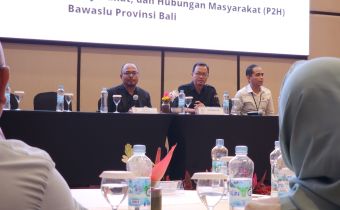 Widy Sebut Peran Aktif Kelompok - Kelompok Masyarakat Jadi Salah Satu Indikator Suksesnya Sebuah Demokrasi