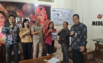 Sutrawan saat menerima koordinasi dan konsultasi dari Bawaslu Kota Denpasar 