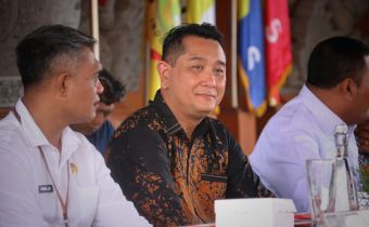 I Putu Agus Tirta Suguna, menghadiri pembukaan penerimaan Mahasiswa KKN Tematik Universitas PGRI Mahadewa Indonesia Tahun 2026