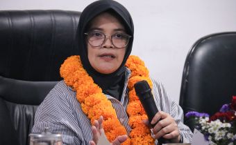 Anggota Bawaslu, Lolly Suhenty saat tegaskan Bawaslu harus bunyikan Demokrasi, Klungkung, Selasa (11/2/2026).