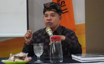 Kordiv HPS Bawaslu Bali, Gede Sutrawan saat jabarkan Hak disabilitas dalam politik di Jembrana, Kamis (12/02/2026)
