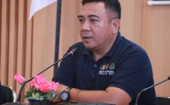 Anggota Bawaslu Bali, I Wayan Wirka saat pembahasan Pentingnya Akurasi Data Pemilih dalam Koordinasi Bawaslu se-Indonesia Bali di Bangli, Selasa (10/3/2026)