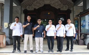 Bawaslu Bali melakukan audiensi dengan PT Taspen (Persero) Kantor Cabang Denpasar guna menjajaki penguatan sinergi dalam validasi data pemilih 