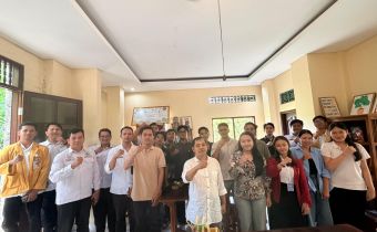 Gede Sutrawan melaksanakan Diseminasi Produk Hukum dan Konsolidasi Demokrasi bersama mahasiswa Fakultas Hukum Universitas Udayana