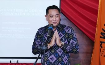 Ketua Bawaslu Bali, I Putu Agus Tirta Suguna saat peresmian Teba Modern di Bawaslu Klungkung, Selasa (7/4/2026).