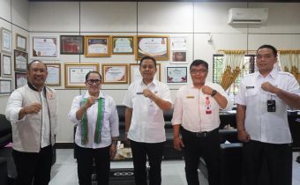 Kordiv P2H Bawaslu Bali Ketut Ariyani, saat menyambangi Dinas Dukcapil Kabupaten Buleleng untuk berkoordinasi terkait mitigasi kerawanan data pemilih