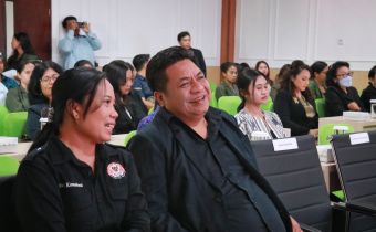 Anggota Bawaslu Bali, I Nyoman Gede Putra Wiratma saat menghadiri Dies Natalis Universitas Bali Dwipa, Jumat (17/7/2026)