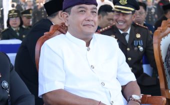 Ketua Bawaslu Bali, I Putu Agus Tirta Suguna saat menghadiri peringatan hari Bhayangkara ke 80, Rabu (1/6/2026).