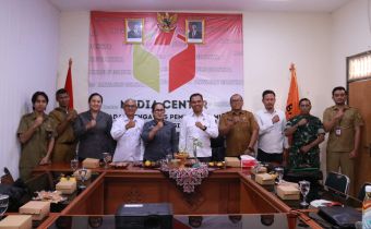 Ariyani menghadiri Rapat Evaluasi Pemutakhiran Data Pemilih Berkelanjutan (PDPB) Kabupaten Gianyar
