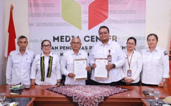 Penandatanganan Perjanjian Kerja Sama (PKS) antara Bawaslu Gianyar dan Dinas Komunikasi dan Informatika (Diskominfo) Kabupaten Gianyar