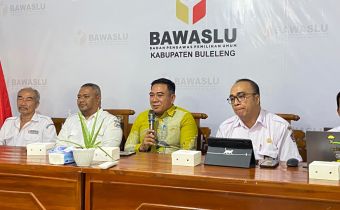 Rapat Pengelolaan dan Pelayanan Data dan Informasi Publik Bawaslu Kabupaten Buleleng