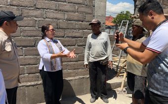 Kordiv P2H Bawaslu Bali, Ketut Ariyani saat Konsolidasi Demokrasi dengan Pemilih rentan (mobilitas tinggi) di Buleleng, Rabu (2/9/2026)