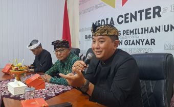 Ketua Bawaslu Bali, I Putu Agus Tirta Suguna saat mendorong Bawaslu Gianyar menjadi satker mandiri, Kamis (17/09/2026).