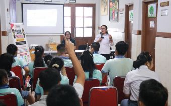 sosialisasi kepada murid penyandang disabilitas di SLB Pradnyagama